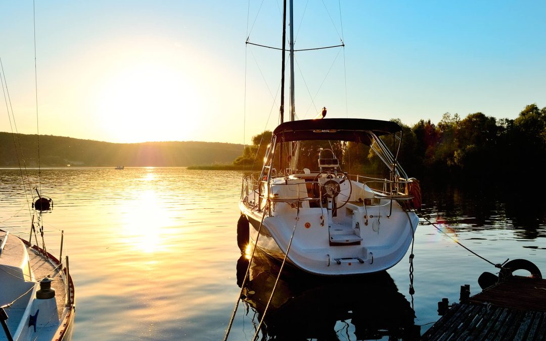 Common Boat Lift Repair Issues You Can Avoid 