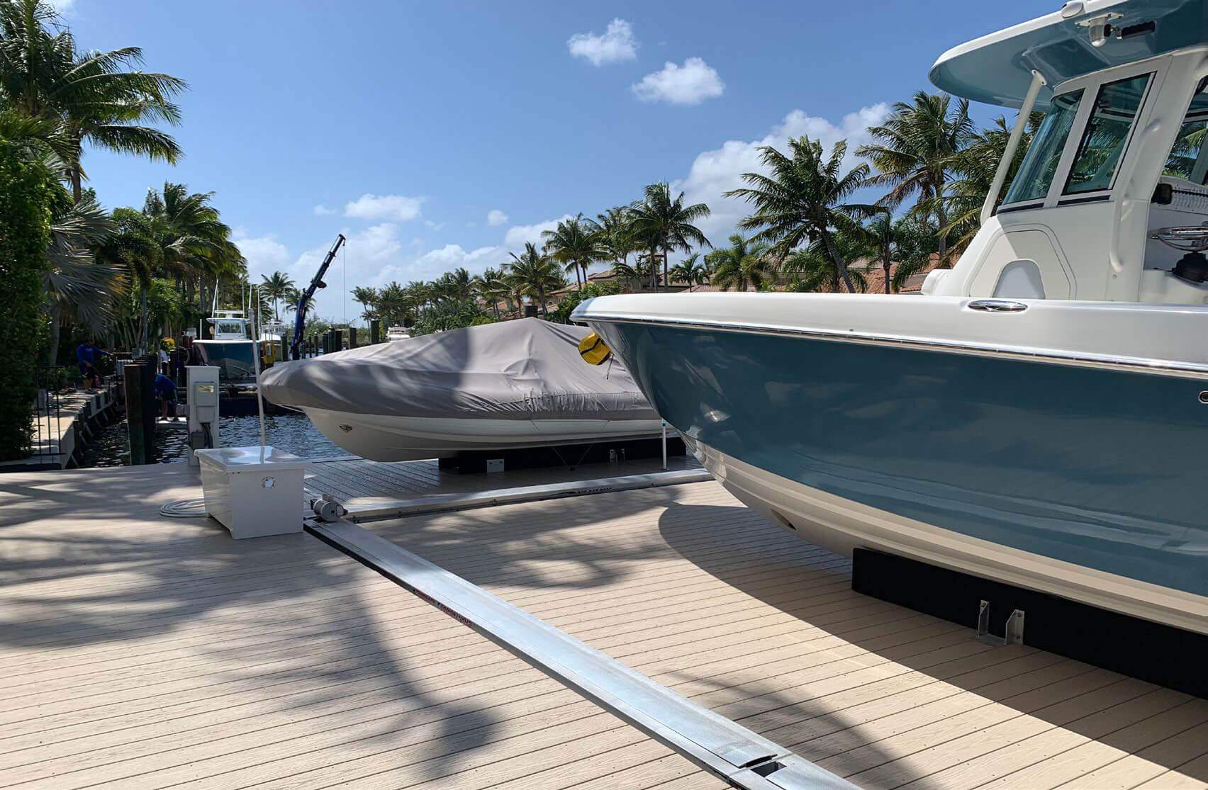 Safest platform header Boat lift in key largo